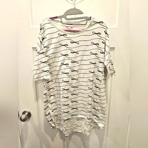 LuLaRoe XS Irma Tunic Top White Black Bow Stripe High Low Hem Modal Blend"